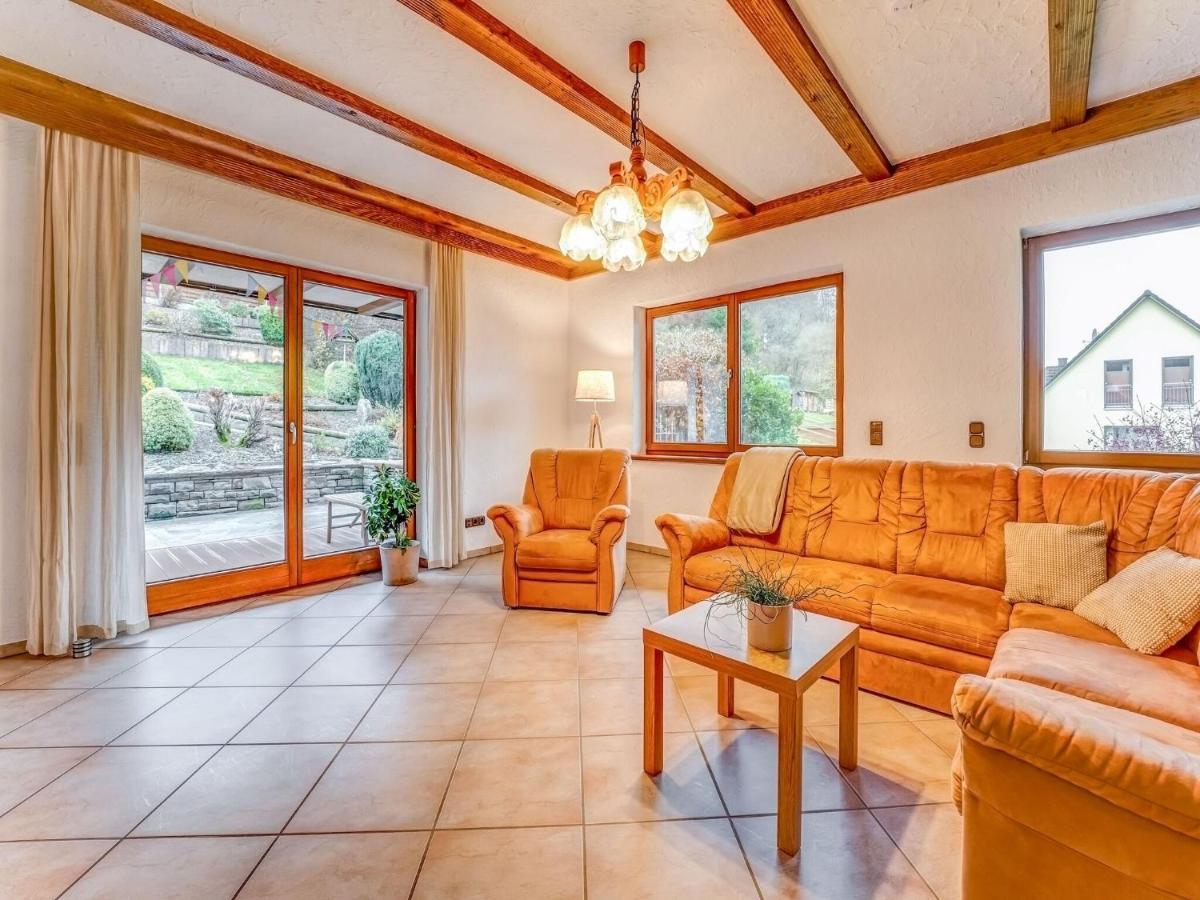Spacious Flat In Adenau Near The N Rburgring Buitenkant foto