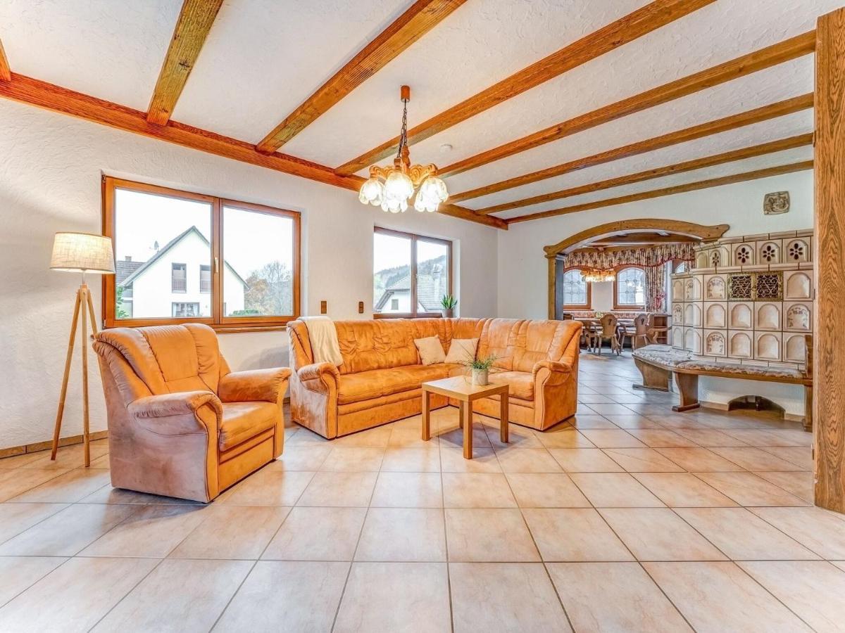 Spacious Flat In Adenau Near The N Rburgring Buitenkant foto